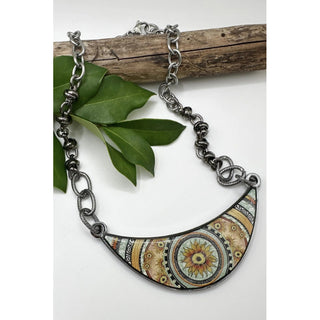 Green Sunflower Arc Necklace