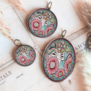 Pink Retro Flower Necklace