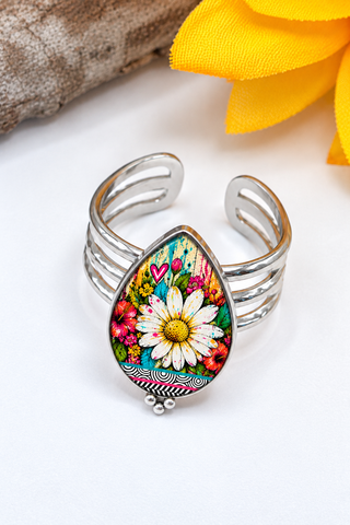 Spirit Lala: Graffiti Daisy Teardrop Stacking Ring